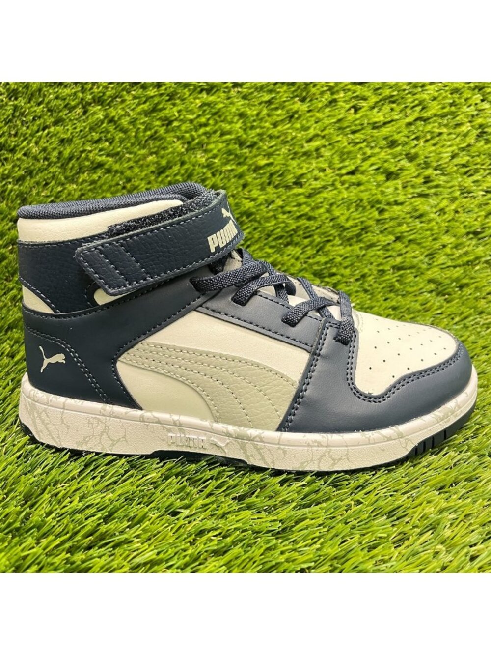 Puma Rebound Layup Mid Boys Size 2Y White Blue Athletic Leather Shoes Sneakers